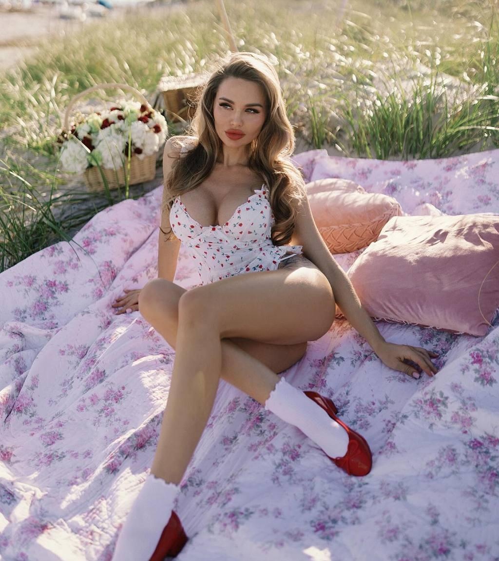 Лорочка привлекальеная девушка из Руза цена от 6000 руб