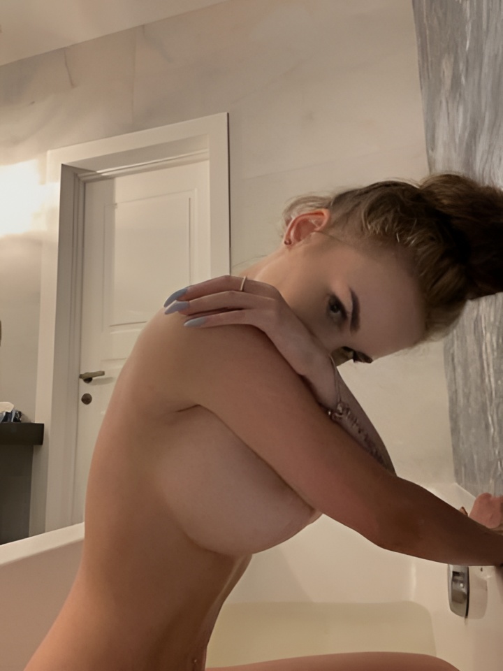 Индивидуалка Алена, доступна для личного знакомства от 1500 руб