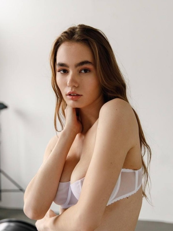 Маринка привлекательная девушка из Руза цена от 6000 руб